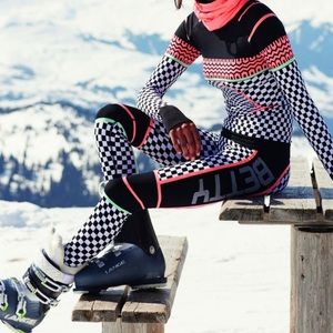 Sweaty Betty ski set with tags xs